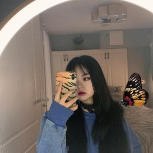 美女想玩逼逼下载视频
